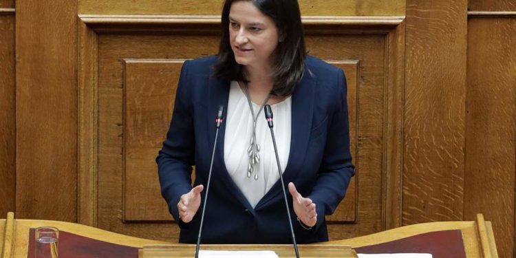 Κεραμέως για άσυλο: Μέσα οι αρχές έξω οι μπαχαλάκηδες