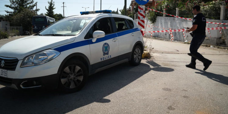 Κέρκυρα: Παραδόθηκε ο 32χρονος αλλοδαπός που κατηγορείται για απόπειρα ανθρωποκτονίας 38χρονου ομοεθνή του