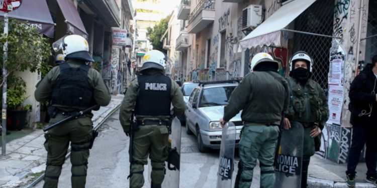 Κατάληψη Νοταρά 26, Αθήνα: Η αλληλεγγύη δεν είναι έγκλημα!