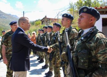 Μονάδες και φυλάκια στην Καστοριά επισκέφθηκε ο ΥΦΕΘΑ