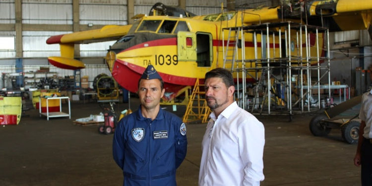 Τους πιλότους των Canadair επισκέφθηκε ο γ.γ. Πολιτικής Προστασίας