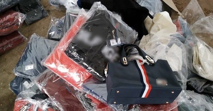 Mεγάλες ποσότητες «μαϊμού» προϊόντων κατάσχεσε το ΣΔΟΕ