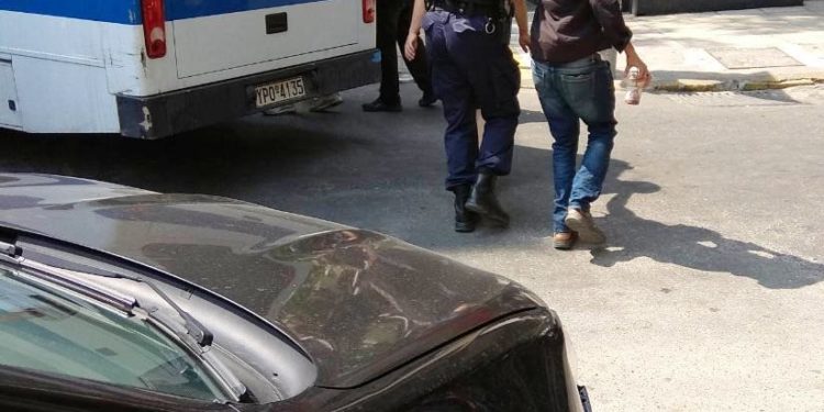 Επιχείρηση της ΕΛΑΣ κατά των ναρκωτικών στην Πλατεία Εξαρχείων (φωτογραφίες)