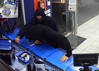 Χειροπέδες στα «μωρά» για τις ληστείες με… κουζινομάχαιρο (ΒΙΝΤΕΟ – ΦΩΤΟ)