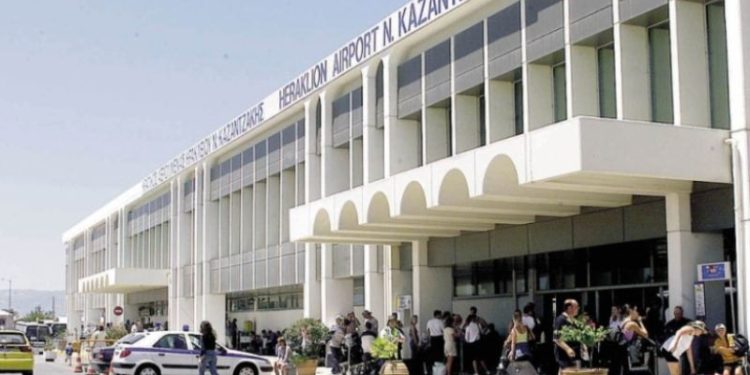 Ηράκλειο: Δεκάδες νέες συλλήψεις για πλαστογραφία στο αεροδρόμιο «Ν. Καζαντζάκης»    