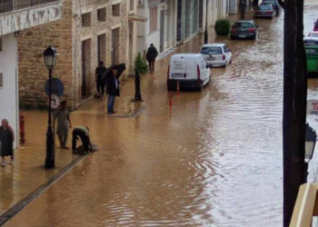 Τραγωδία στην Ηλεία: Νεκρός άντρας από χτύπημα κεραυνού (ΒΙΝΤΕΟ)