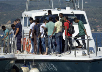 Δύο νεκροί και 4 αγνοούμενοι ο απολογισμός της ανατροπής λέμβου