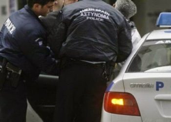 Με τη μέθοδο της απασχόλησης διέπραττε ληστείες και κλοπές 42χρονη που συνελήφθη