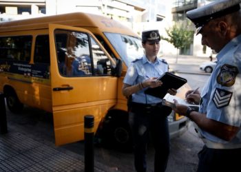 Αττική: Πάνω από 130 παραβάσεις σε σχολικά λεωφορεία βεβαιώθηκαν σε ένα 10ημερο