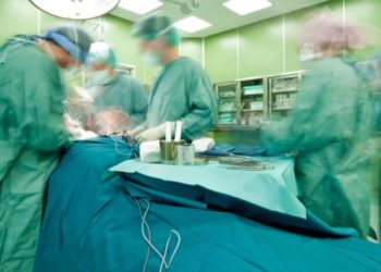 Κρήτη: Στο χειρουργείο 7χρονο παιδί μετά από επίθεση σκύλου που το δάγκωσε στο πρόσωπο