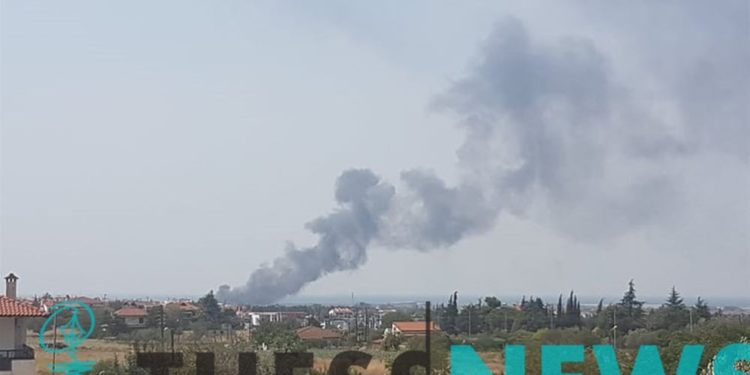 Πυρκαγιά ξέσπασε σε οικισμό Ρομά στην Περαία Θεσσαλονίκης