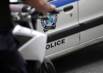 Μητέρα κατήγγειλε ηλικιωμένο ότι προσπάθησε να αρπάξει την ανήλικη κόρη της