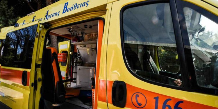 29χρονος επιτέθηκε με τσεκούρι στη μητέρα του