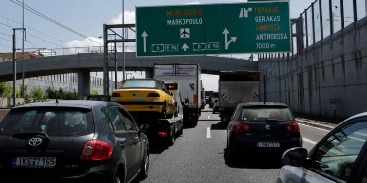 Κυκλοφοριακό «έμφραγμα» στην Αττική Οδό μετά από καραμπόλα