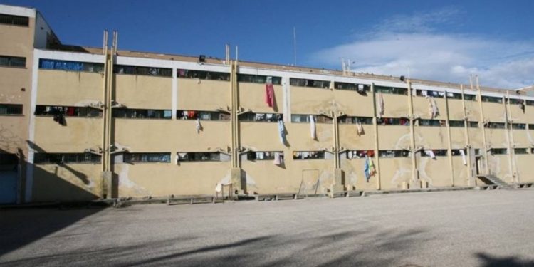 Αιφνίδια έφοδος αστυνομικών στις φυλακές Αυλώνα (ΦΩΤΟ)