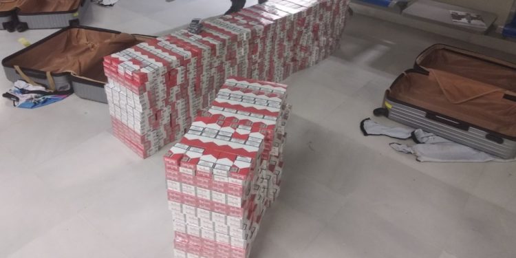 Συνέλαβαν 41χρονο για κατοχή 2.840 πακέτων λαθραίων τσιγάρων