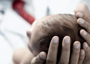 Παράνομο κέρδος μισού εκατ. ευρώ αποκόμισε την τελευταία 3ετία το κύκλωμα παράνομων υιοθεσιών που εξάρθρωσε η ΕΛ.ΑΣ.