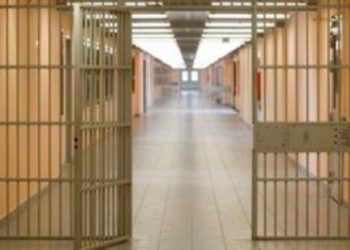 Τη μεταφορά των φυλακών Κορυδαλλού σε παλαιά βάση του ΝΑΤΟ στον Ασπρόπυργο, προτείνει η ειδική επιτροπή