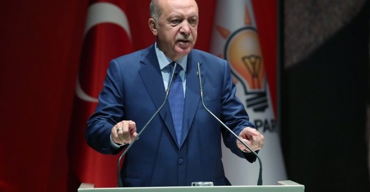 Νέες απειλές Ερντογάν ότι θα ανοίξει τα σύνορα προς την Ευρώπη για τους Σύρους πρόσφυγες