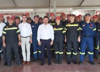 Τη βάση των “Canadair” και την 2η ΕΜΑΚ επισκέφθηκε ο Νίκος Χαρδαλιάς