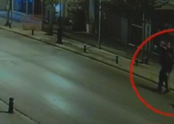 Βίντεο ντοκουμέντο από την επίθεση στα γραφεία της ΝΔ στον Άγιο Δημήτριο