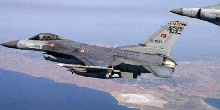 Πτήσεις τουρκικών F-16 πάνω από τις νήσους Ρω και Μεγίστη