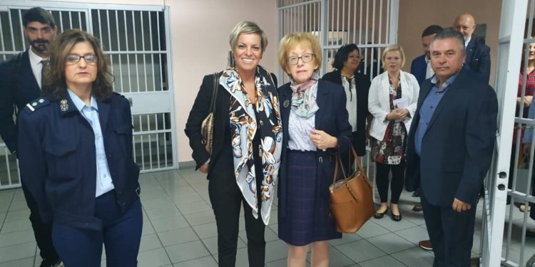 Επίσκεψη  της Γ.Γ. Αντεγκληματικής Πολιτικής, Σοφίας Νικολάου στο Κατάστημα Κράτησης Γυναικών του Ελαιώνα Θήβας