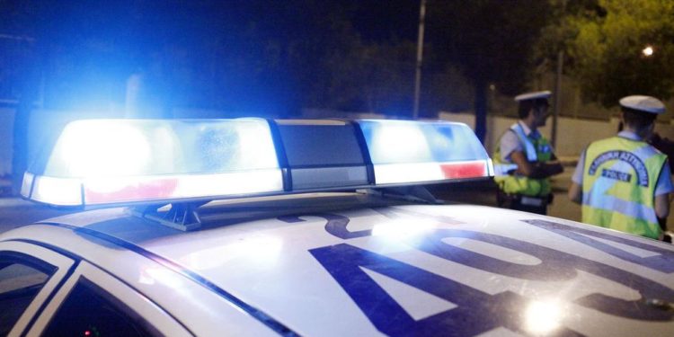 Εξαρθρώθηκε σπείρα που διέπραττε διαρρήξεις στα νότια προάστια – 4 συλλήψεις