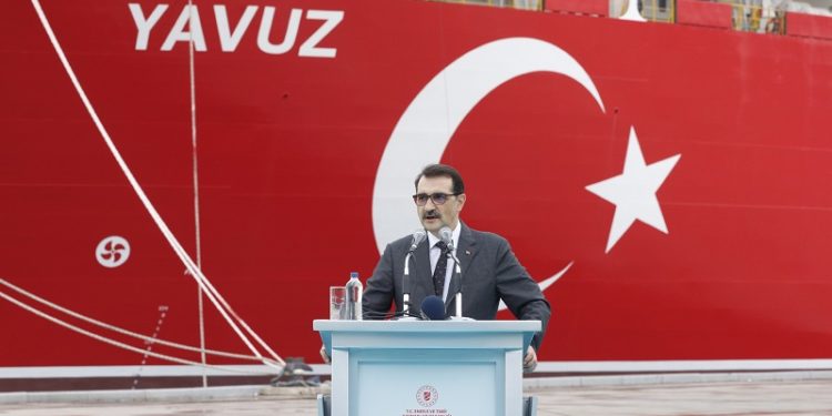 Τούρκος υπουργός Ενέργειας: Το Yavuz θα αρχίσει μέχρι αύριο  γεωτρήσεις νότια της Κύπρου
