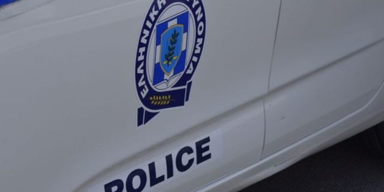 Αστυνομικοί πήγαν για έλεγχο σε τροχόσπιτο μεταναστών και δέχθηκαν πυροβολισμούς