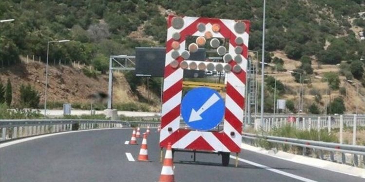 Διακοπή της κυκλοφορίας των οχημάτων σε τμήμα της ΠΑΘΕ στο ύψος της Πιερίας