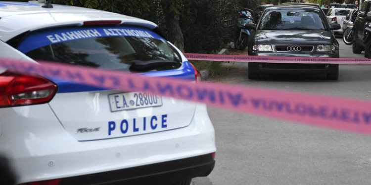 Εισέβαλαν σε κατάστημα επίπλων στο ‘Ιλιον και αφαίρεσαν το χρηματοκιβώτιο