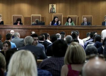 Δίκη Χρυσής Αυγής: Απολογήθηκαν οι πρώην βουλευτές Δ. Κουτσούκης και Αρ. Ματθαιόπουλος