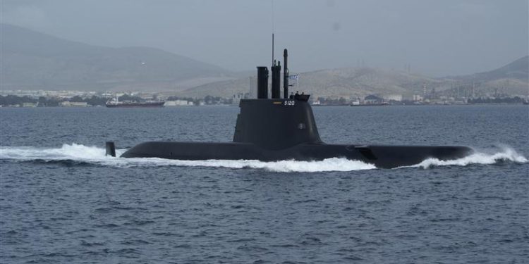 Κάλεσμα του ΠΝ σε μαθητές-μαθήτριες Γ’ λυκείου να συμμετάσχουν σε πλου με υποβρύχιο και πυραυλάκατους