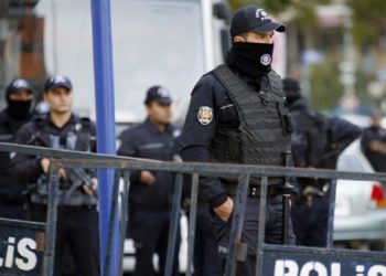 Οι τουρκικές αρχές συνέλαβαν 24 άτομα επειδή επέκριναν την τουρκική επίθεση στη Συρία