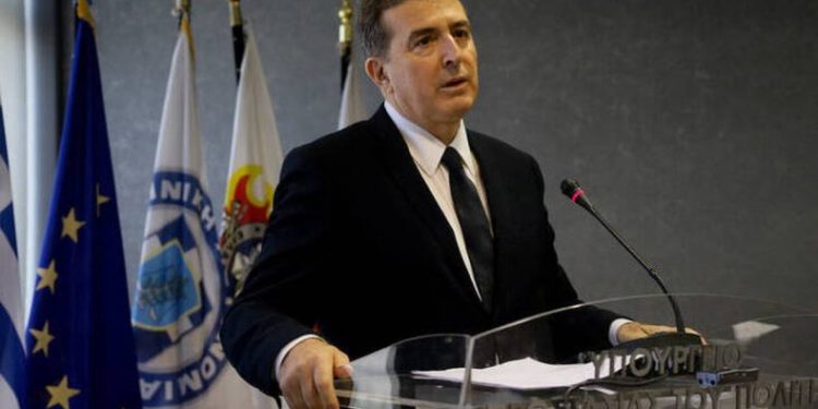 Μ. Χρυσοχοΐδης: Δεν υπήρχαν μόνο αιτούντες άσυλο στα κτίρια στα Εξάρχεια…