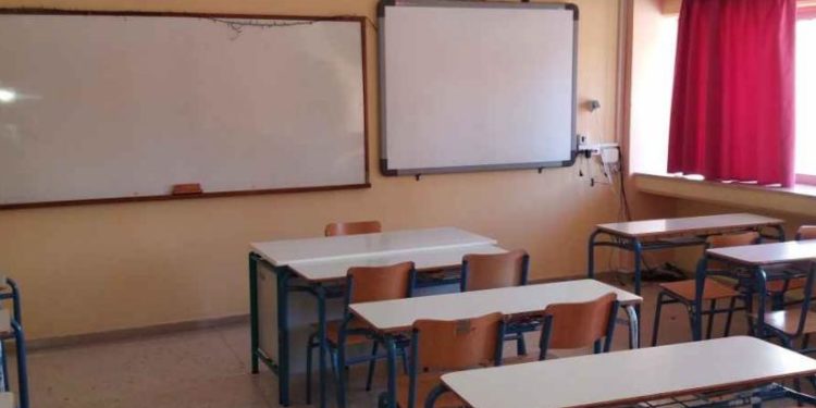 Εκπαιδευτικοί αρνήθηκαν να διοριστούν σε νησιά της άγονης γραμμής – Κάνουν μάθημα μέσω Skype