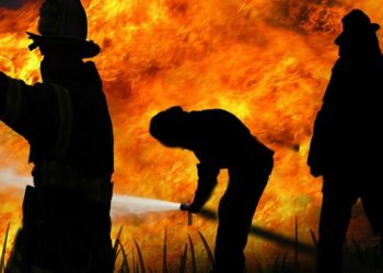 Συγχαρητήρια Θ. Καράογλου στο προσωπικό της Πυροσβεστικής και τους εθελοντές πυροσβέστες