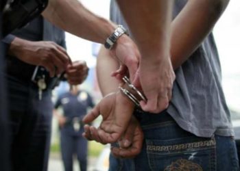 Συνελήφθη ανήλικος – μέλος σπείρας που διέπραττε ληστείες και κλοπές στο κέντρο της Αθήνας