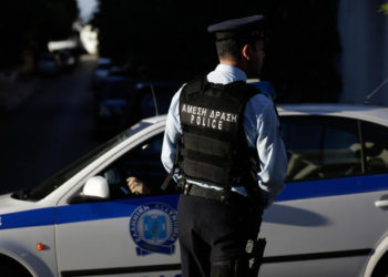 Άγνωστοι έδεσαν 93χρονο και δύο οικιακές βοηθούς και “σήκωσαν” χρηματοκιβώτιο με χρήματα λίρες και κοσμήματα 