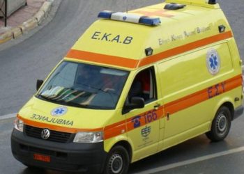 Μυστήριο με ανήλικο που περιφερόταν αιμόφυρτος στον δρόμο – Νοσηλεύεται στο νοσοκομείο