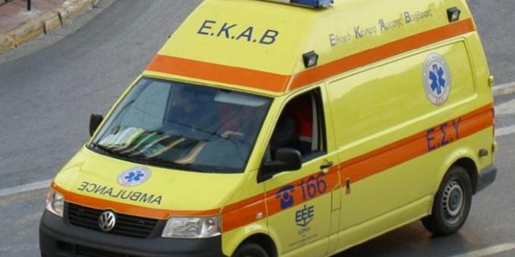 Μυστήριο με ανήλικο που περιφερόταν αιμόφυρτος στον δρόμο – Νοσηλεύεται στο νοσοκομείο