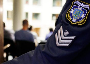 Σε διαθεσιμότητα οι δύο αξιωματικοί της ΕΛ.ΑΣ που κατηγορούνται για χρηματισμό – Τι δήλωσε ο συνήγορος υπεράσπισης