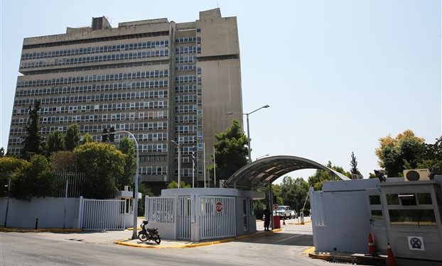 Η παγίδα στην πολιτική του Μ. Χρυσοχοΐδη – Τα ρουσφέτια της Κατεχάκη