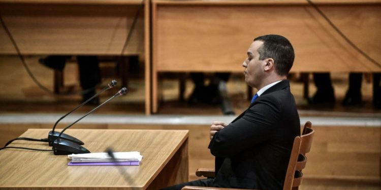 Κασιδιάρης: Η δίωξη μου είναι πολιτική με ευθύνη του Σαμαρά