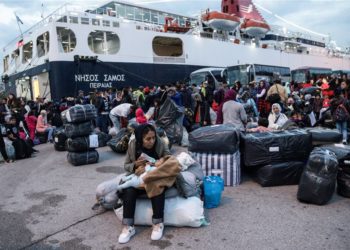 Στον Πειραιά το «Νήσος Σάμος» με 466 μετανάστες από τη Λέσβο και τη Χίο – Άλλοι 71 αναμένονται από τη Λέρο