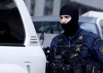 Κινηματογραφική καταδίωξη ληστών που άρπαξαν χρηματοκιβώτιο από βενζινάδικο – Μία σύλληψη