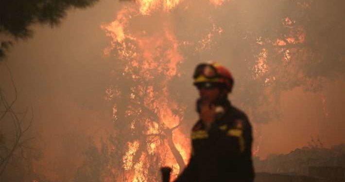 Ένα βράδυ στον 1ο Πυροσβεστικό Σταθμό Θεσσαλονίκης