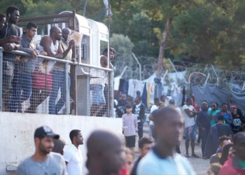 Σάμος: 12 συλλήψεις για τα περιστατικά στο ΚΥΤ