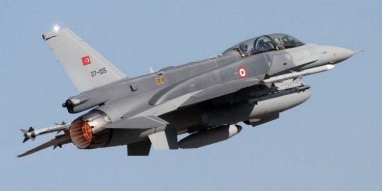 Τουρκικά F-16 πέταξαν πάνω από τους Λειψούς